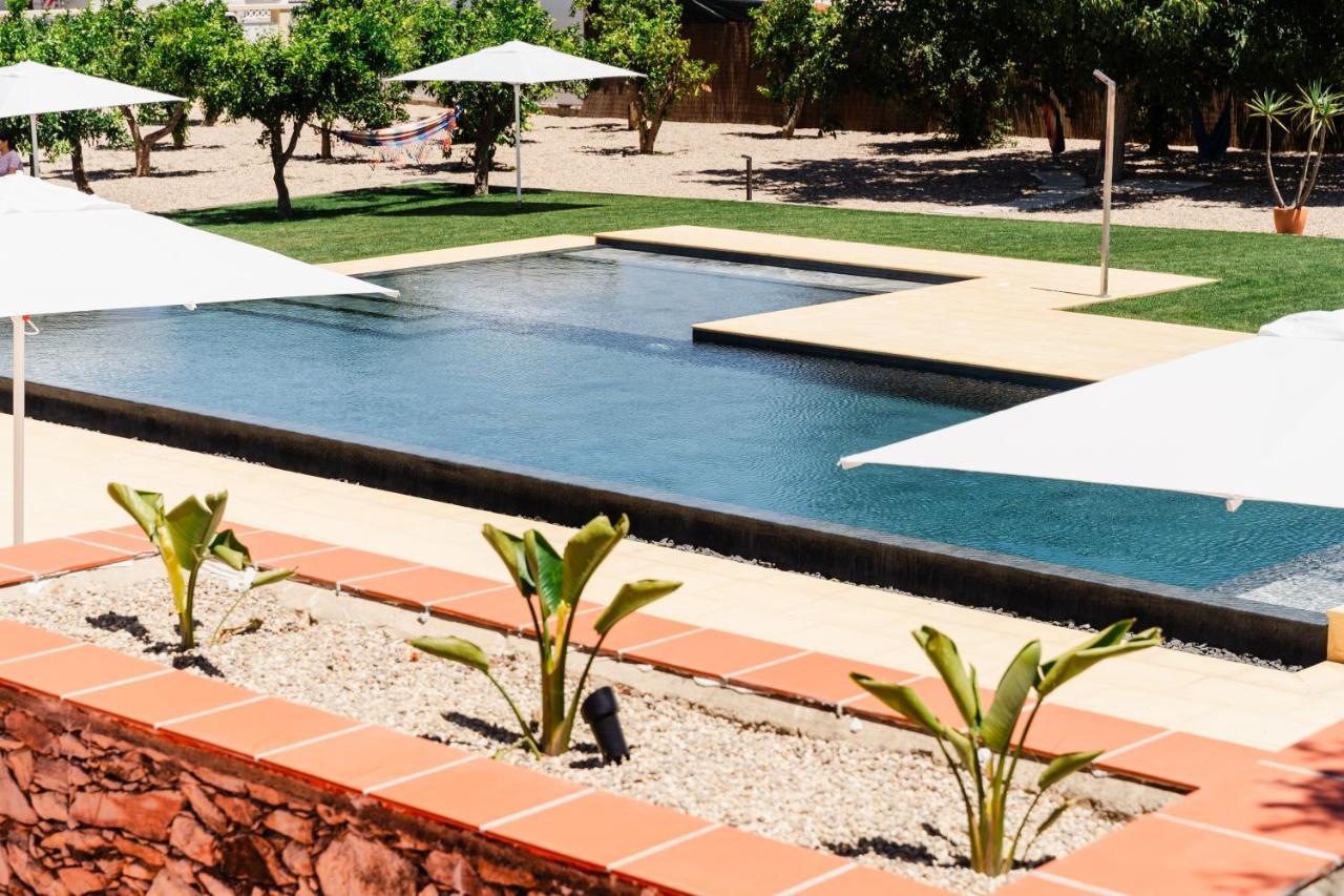 Villa Dos R'S Avis Exterior photo
